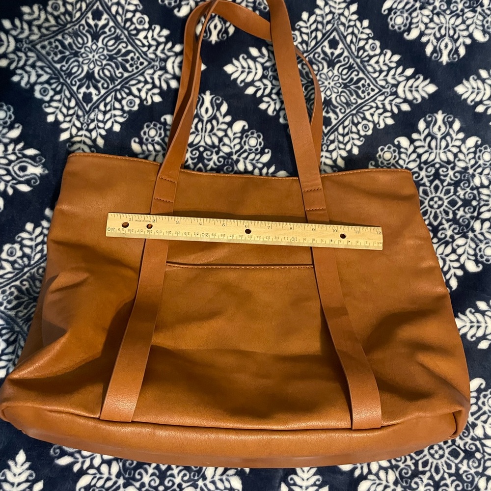 EXCELLENT CONDITION Universal Thread Brown Hobo Shoulder Bag - Super Roomy! - Picture 4 of 13